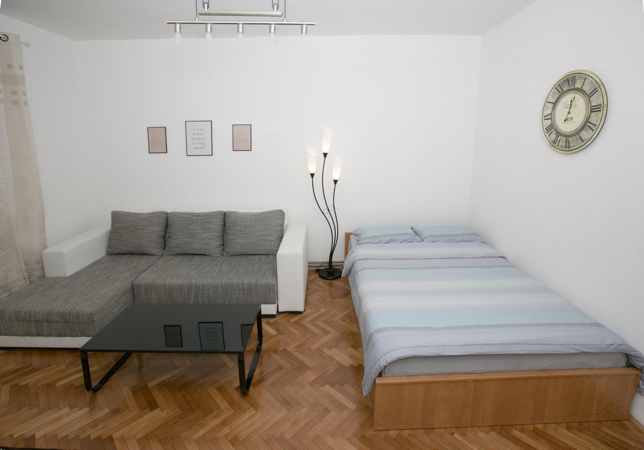 Downtown 3 Bedroom Apartment 사라예보 외부 사진